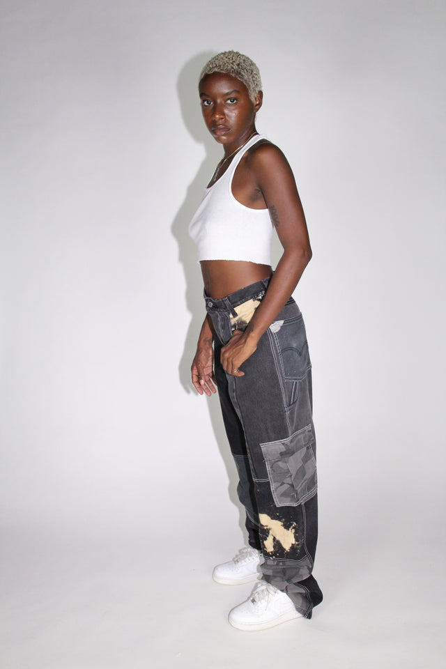 THE BLACK CARGO PANT