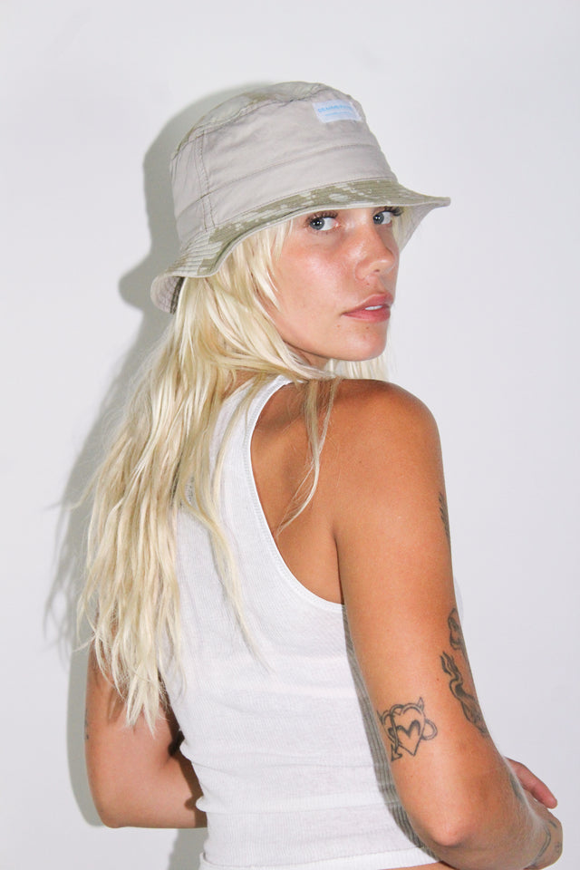 THE KHAKI BUCKET HAT