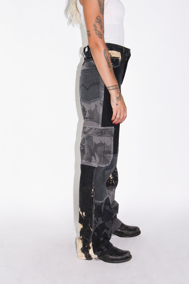 THE BLACK CARGO PANT