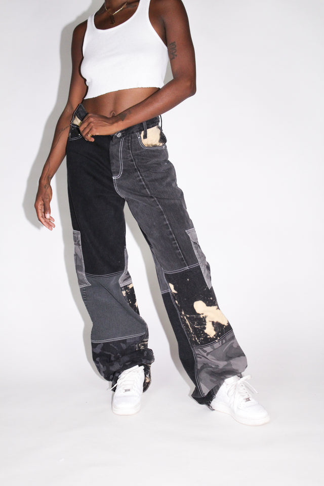 THE BLACK CARGO PANT