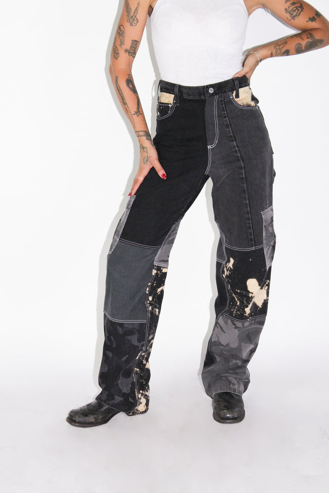 THE BLACK CARGO PANT