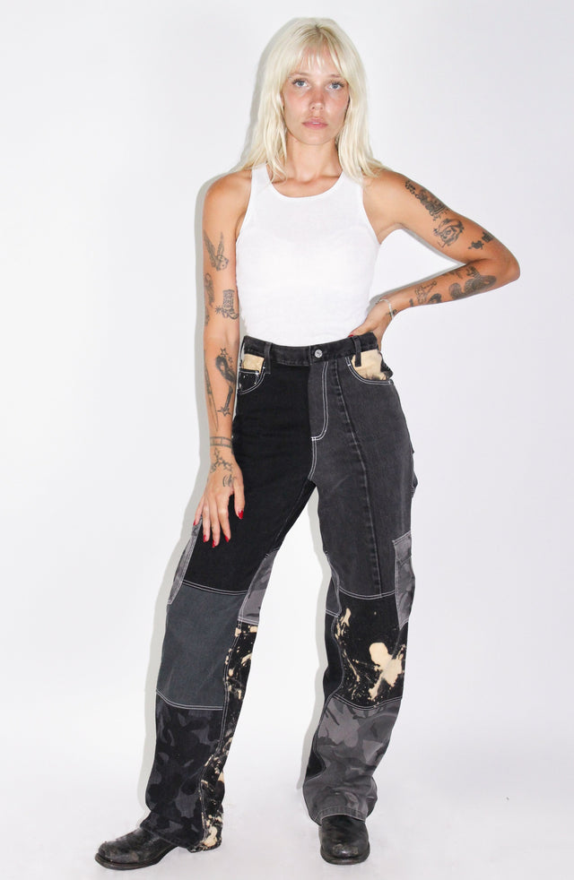 THE BLACK CARGO PANT