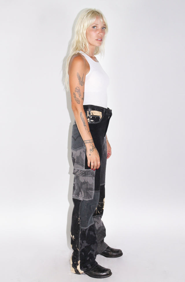 THE BLACK CARGO PANT