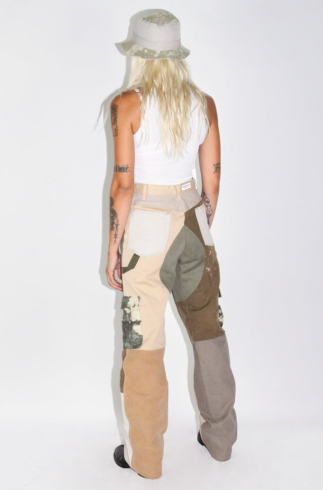 THE WOMEN'S KHAKI CARGO PANT