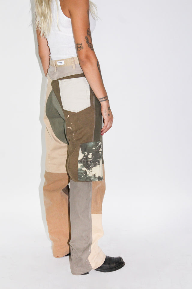 THE WOMEN'S KHAKI CARGO PANT