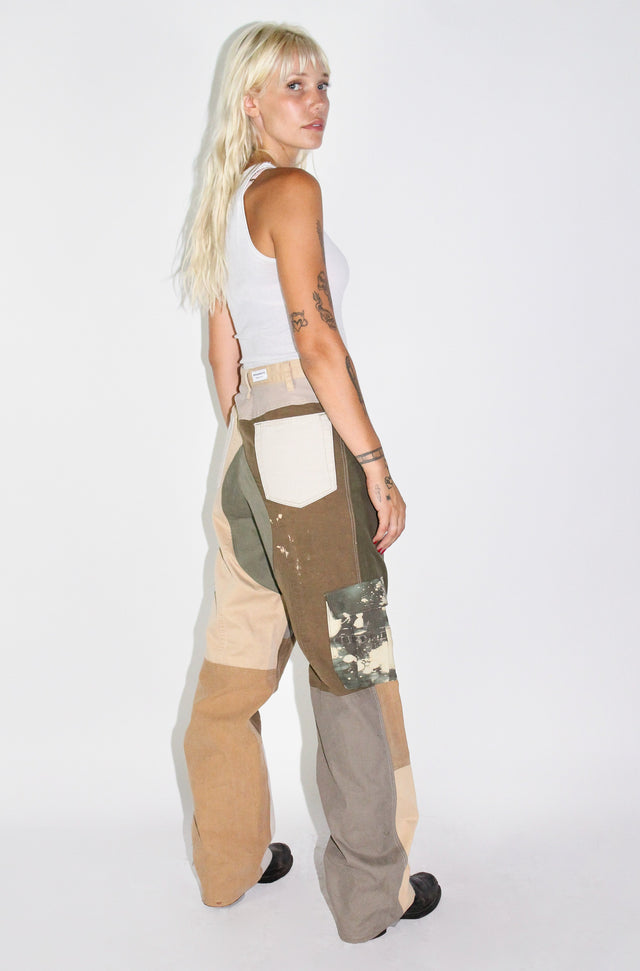 THE WOMEN'S KHAKI CARGO PANT